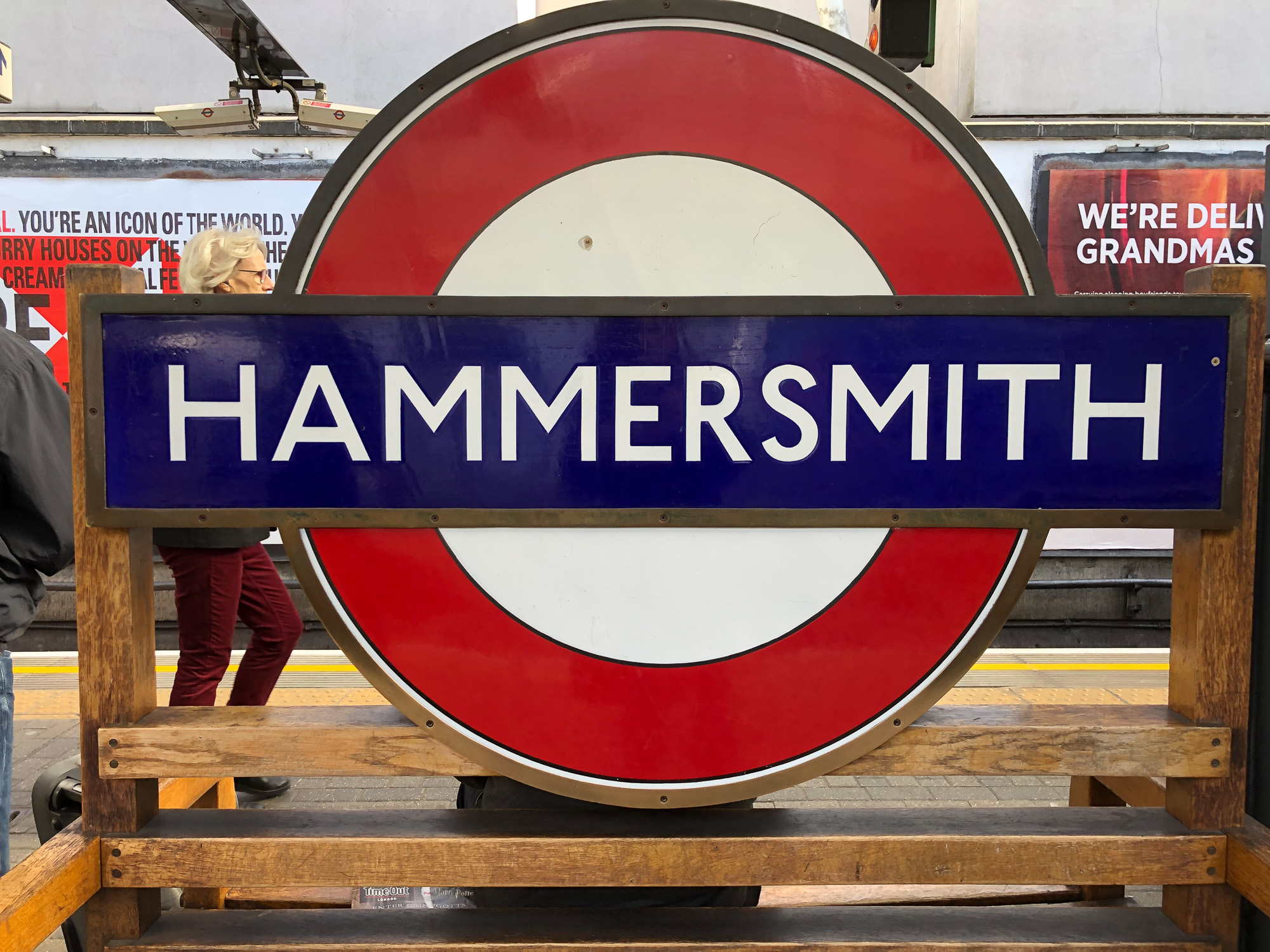 How to use the london underground cheap weekend breaks